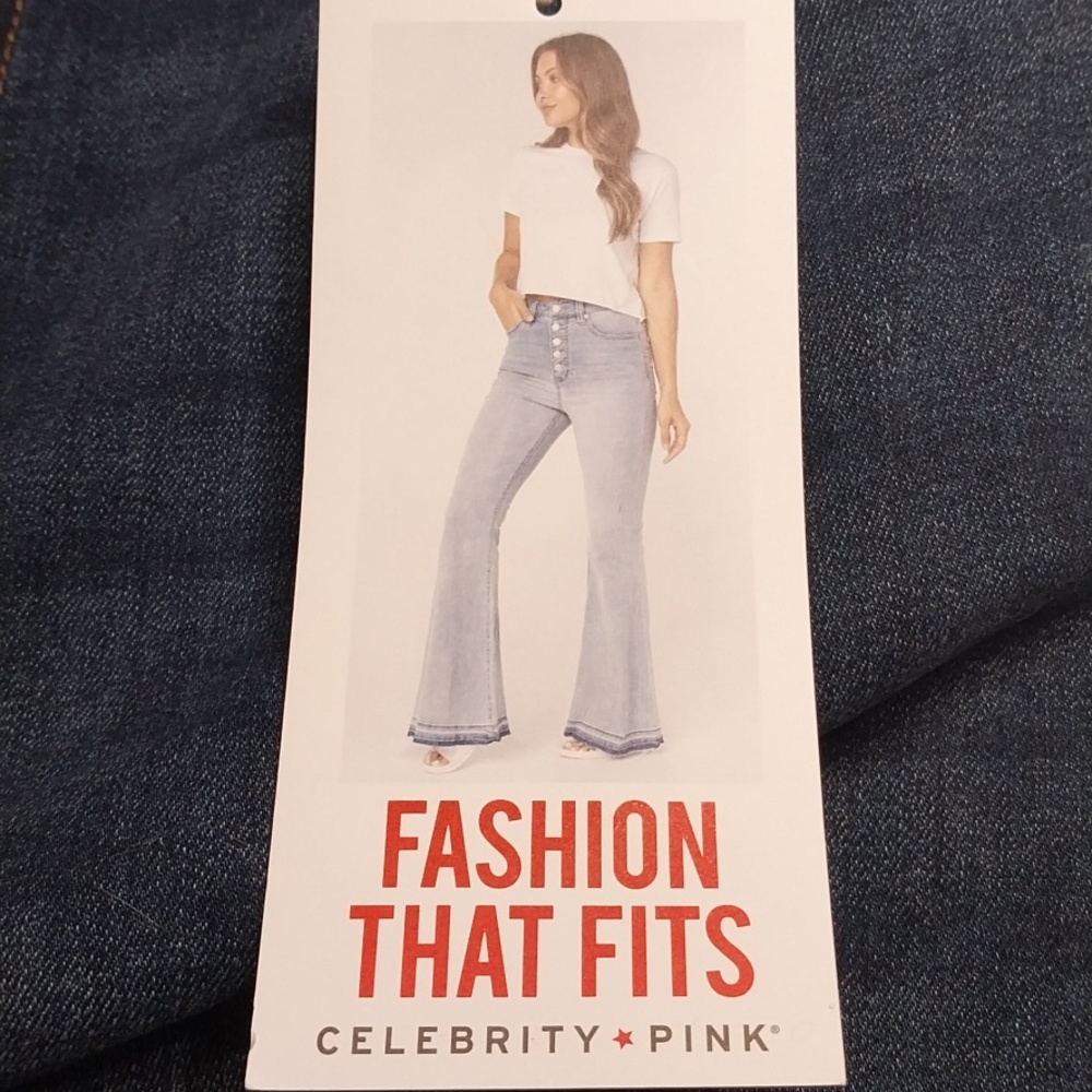 Celebrity Pink NWT Women's Exposed Button Flare Denim Jeans Size 15/32 Dark Wash - Picture 13 of 14